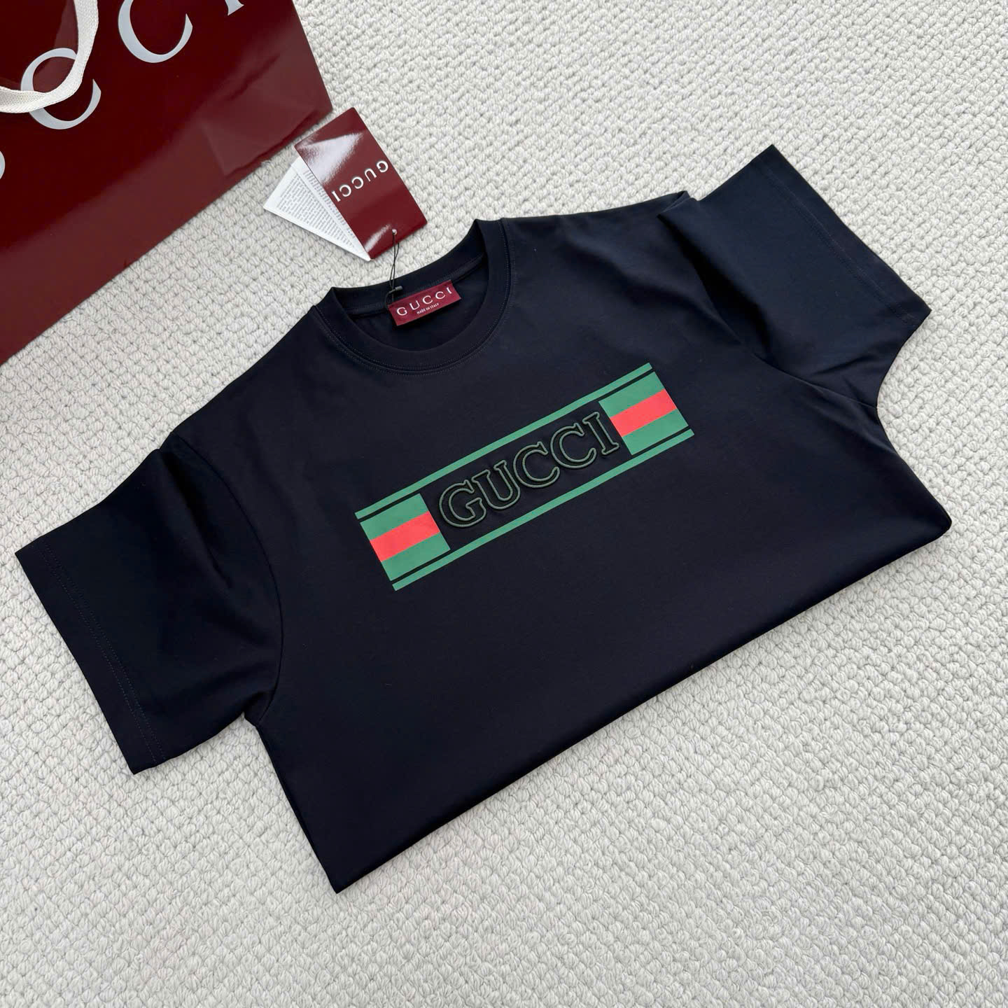 ÁO THUN GUCCI COTTON JERSEY WITH PRINT (BLACK)