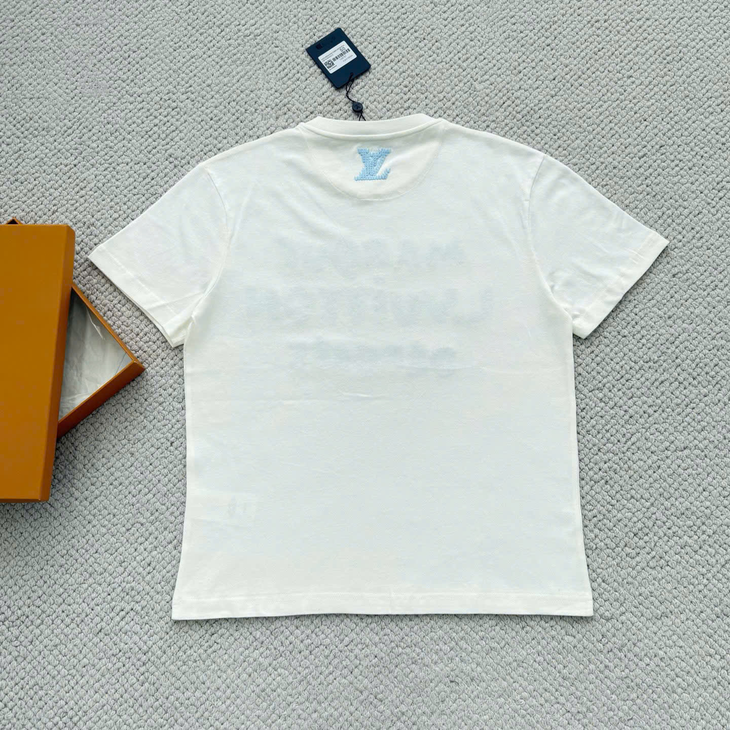 ÁO THUN LOUIS VUITTON EMBROIDERED SIGNNATURE (WHITE)