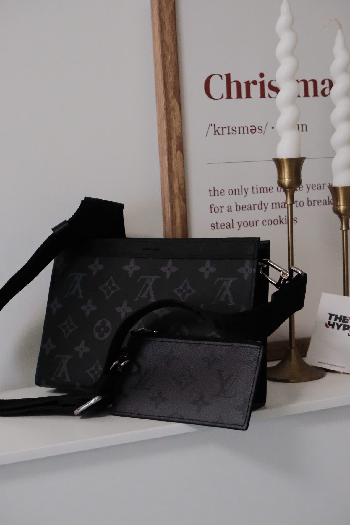 Túi Louis Vuitton Gaston Wearable Wallet ‘Monogram" (gray)