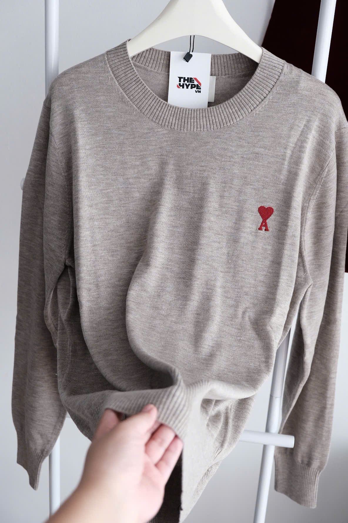 ÁO SWEATER AMI PARIS DE COEUR SMALL LOGO (BEIGE)