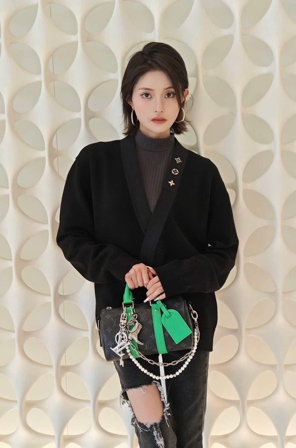 ÁO CARDIGAN LOUIS VUITTON HYBIRD EMBELLISHED (BLACK)