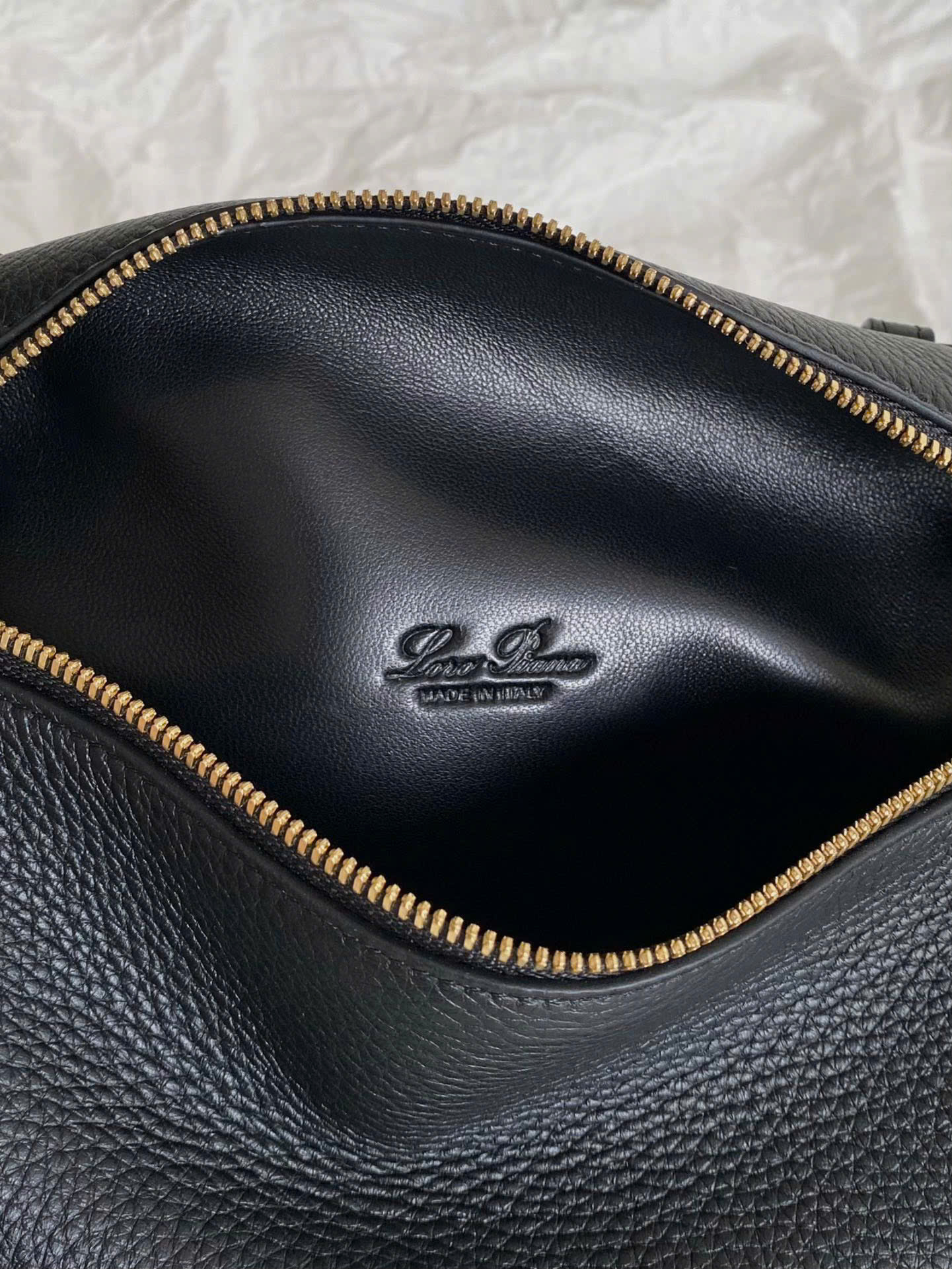 TÚI LORO PIANA EXTRA POCKET L19 GRAINED CALFSKIN (Black)