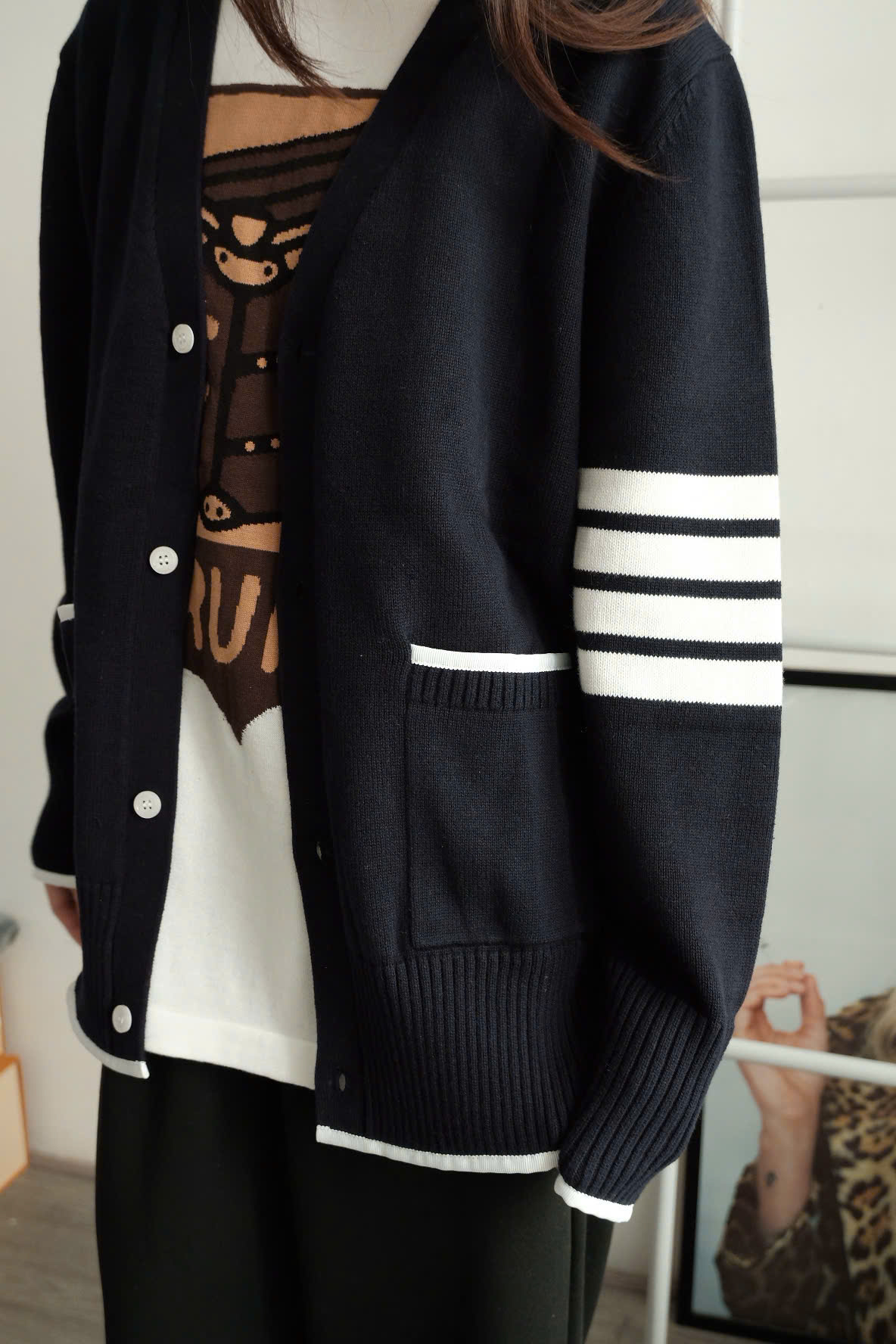 ÁO CARDIGAN THOM BROWNE TB 4 BAR STRIPE VIRGIN