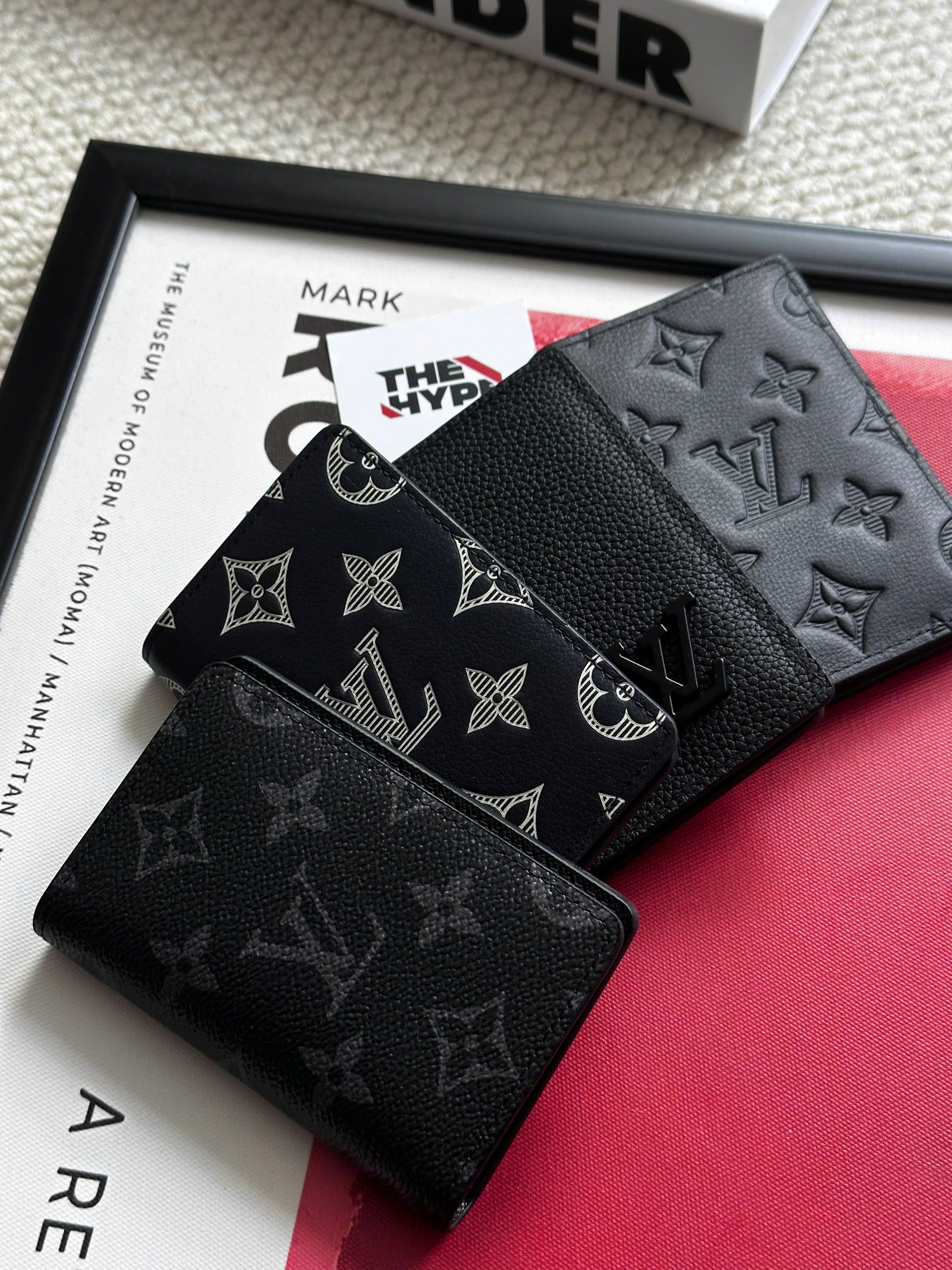 VÍ LOUIS VUIITON POCKET ORGANIZER (BLACK)