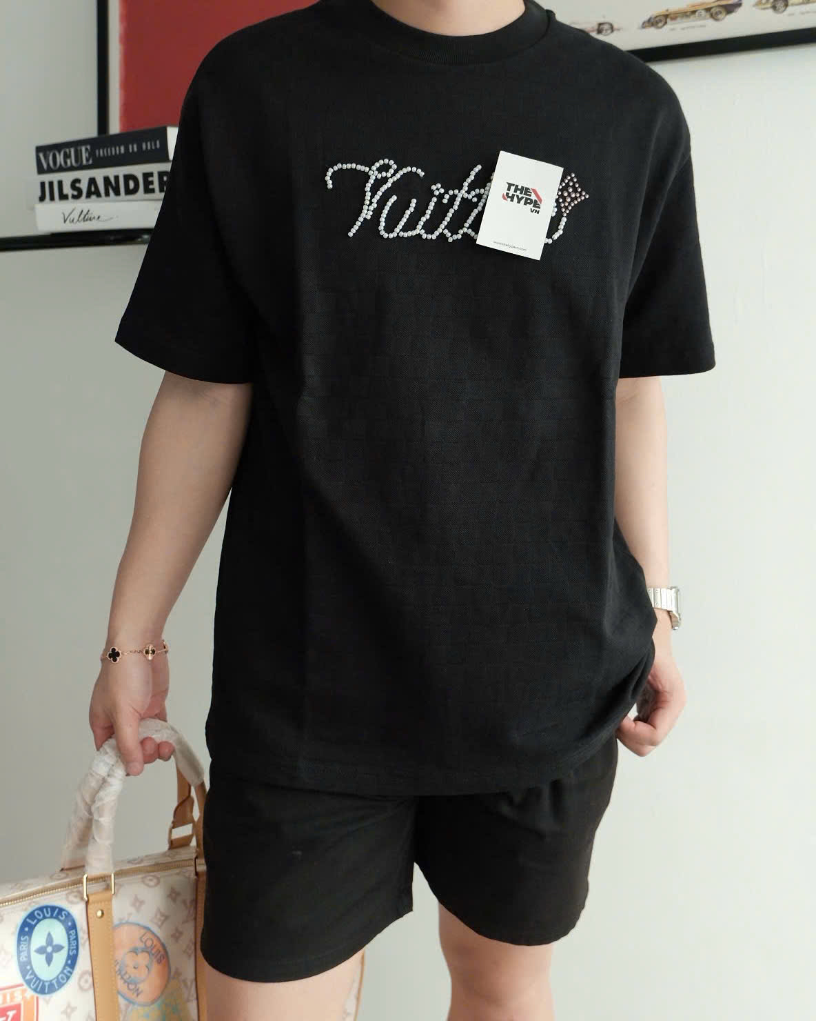 ÁO THUN LOUIS VUITTON DAMIER FLOWER LOGO (BLACK)