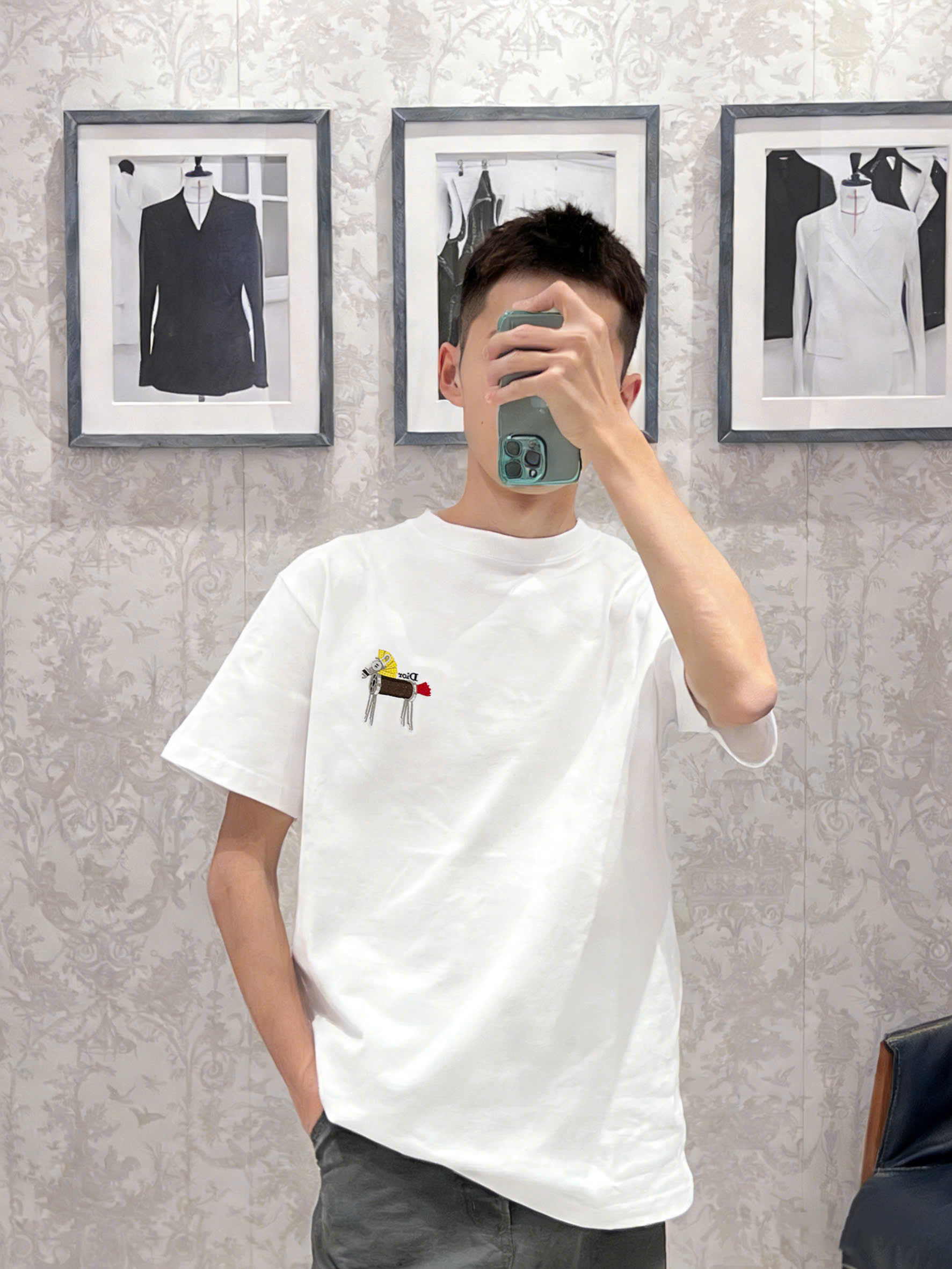 ÁO THUN DIOR WITH HORSE (WHITE)