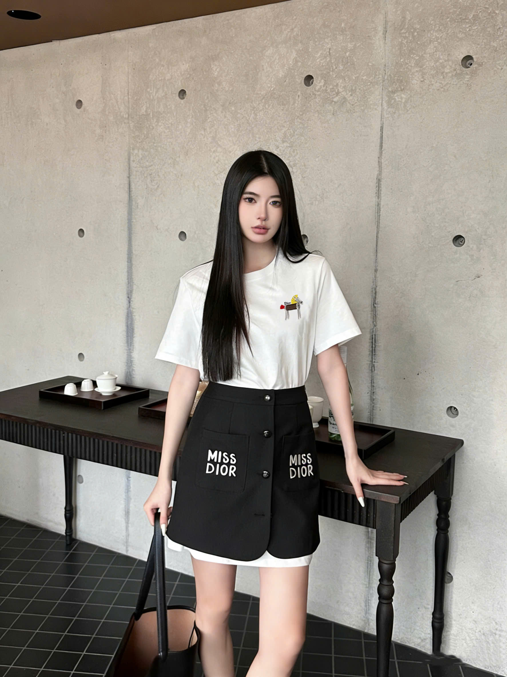 ÁO THUN DIOR WITH HORSE (WHITE)