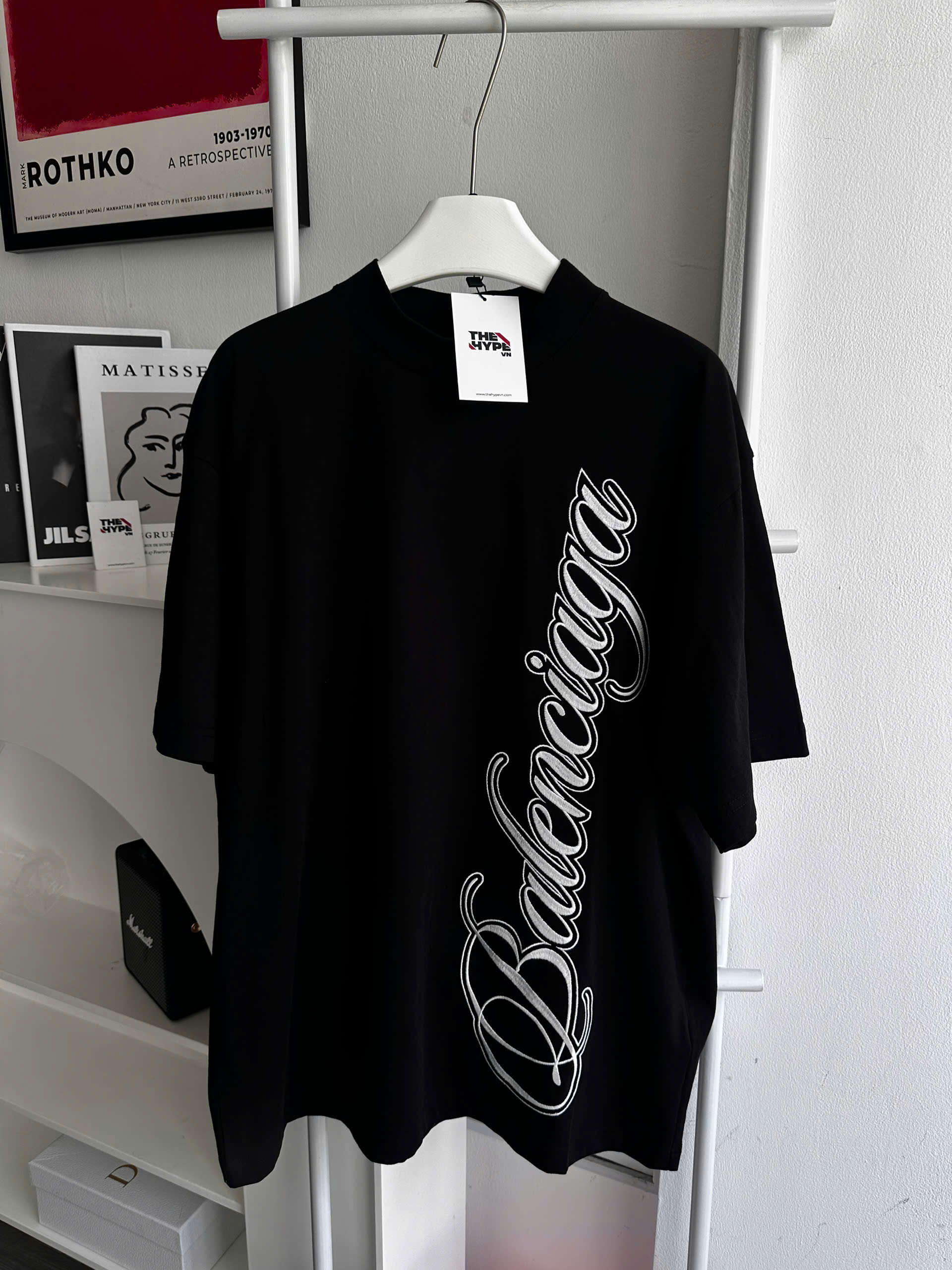 ÁO BALENCIAGA MEN'S CURSIVE T-SHIRT (BLACK)