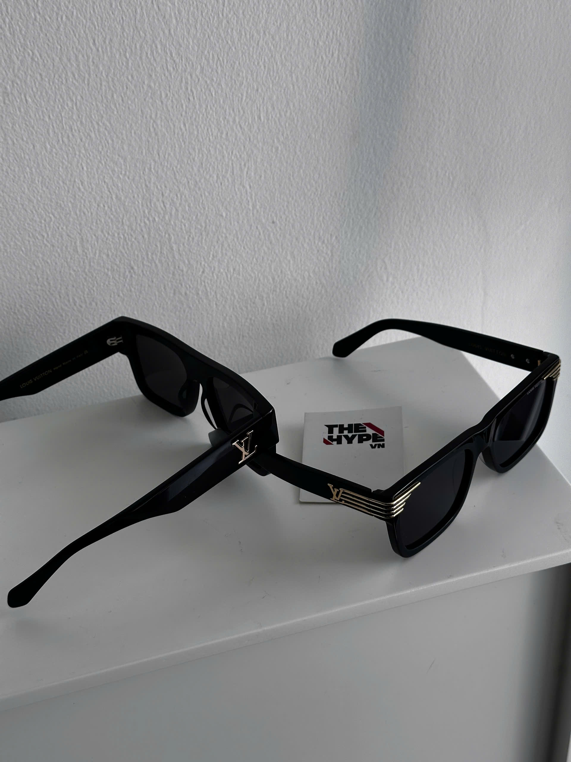 KÍNH LOUIS VUITTON SLIDE SQUARE SUNGLASSES