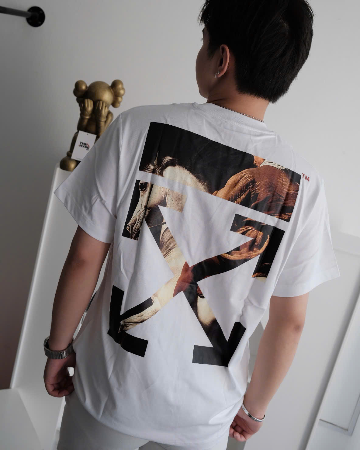 ÁO THUN OFF WHITE HORSE SS26 (WHITE)