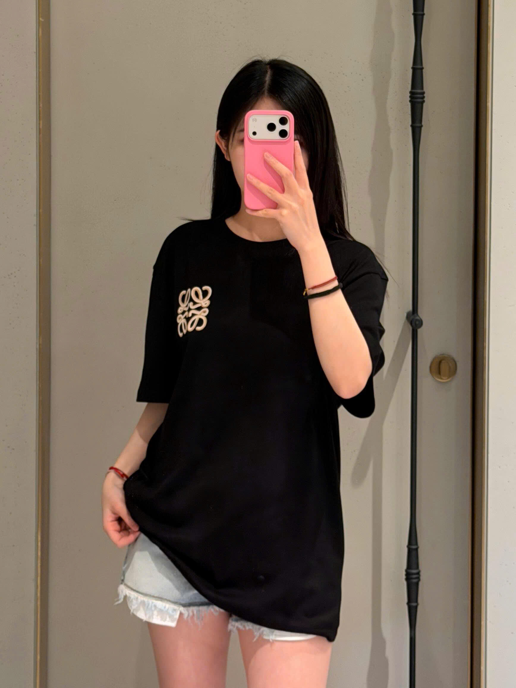 ÁO THUN LOEWE BOXY ANAGRAM LOGO (BLACK)