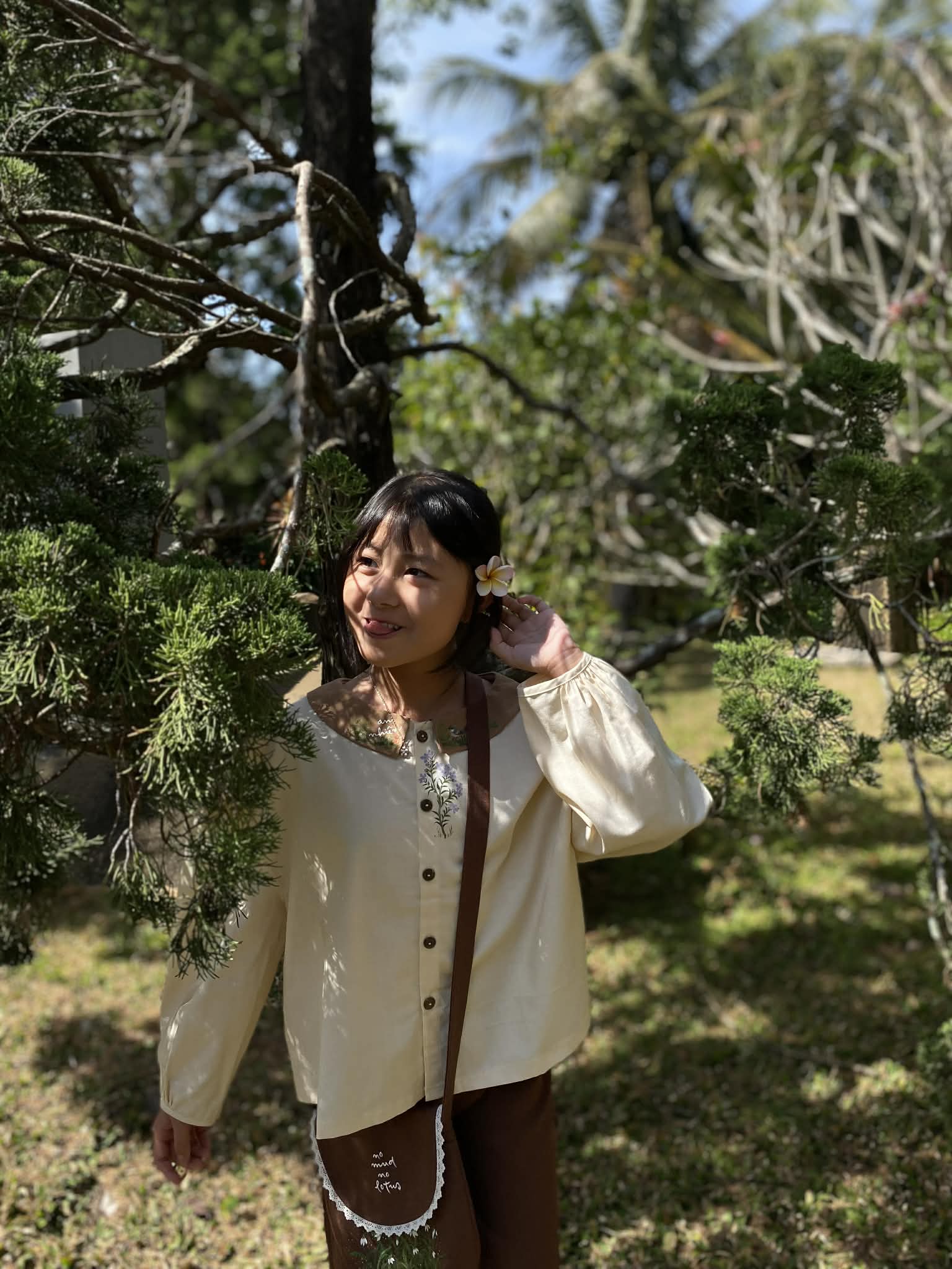 ÁO LINEN VINTAGE - VẼ TAY