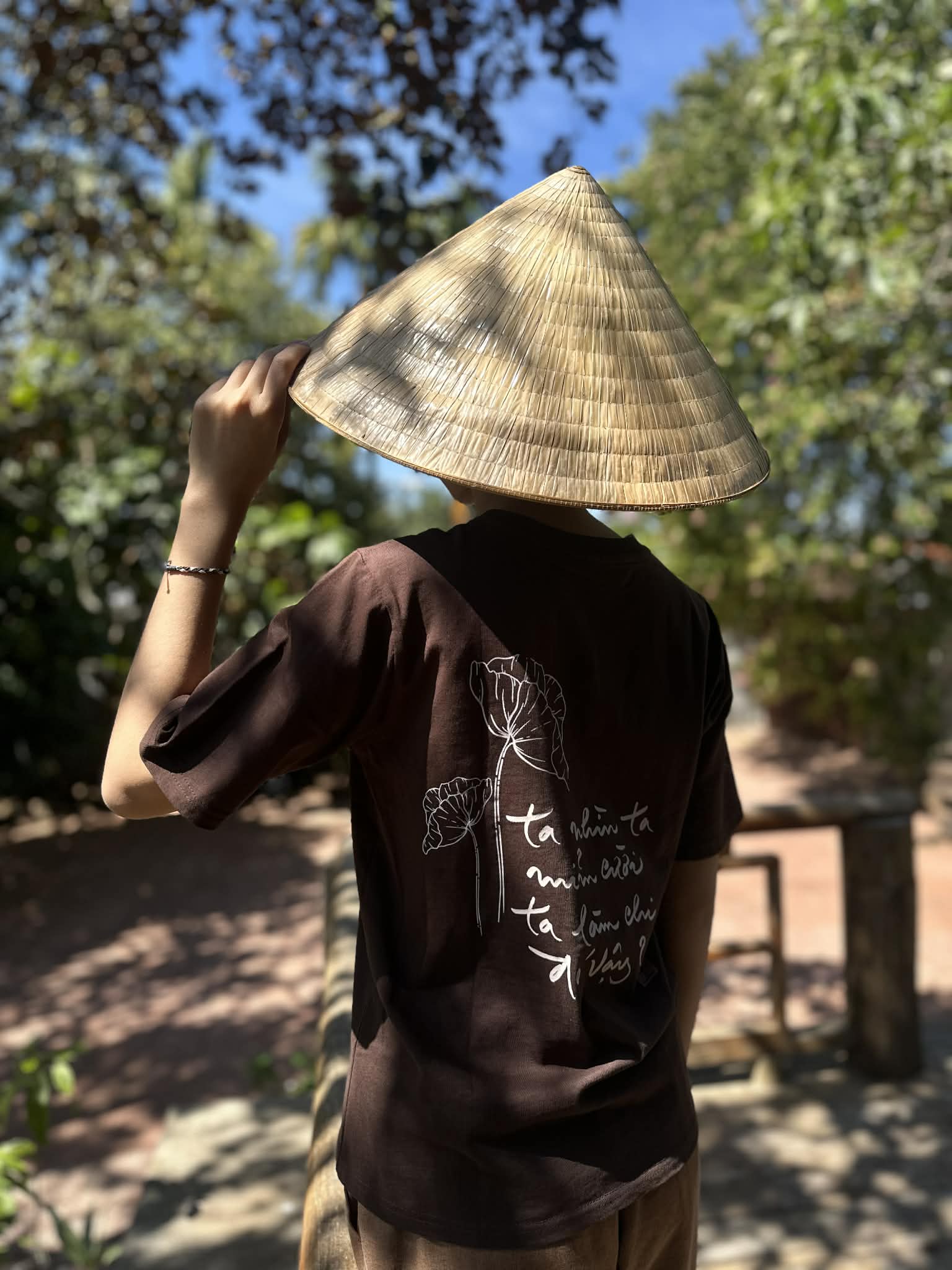 ÁO THUN FORM RỘNG IN THƯ PHÁP