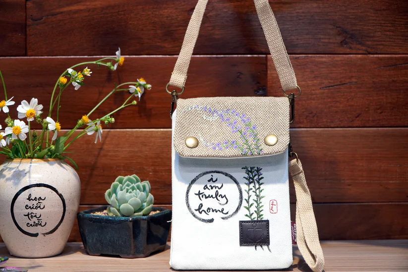 TÚI CANVAS ĐEO CHÉO 2 NGĂN VẼ TAY THỦ CÔNG