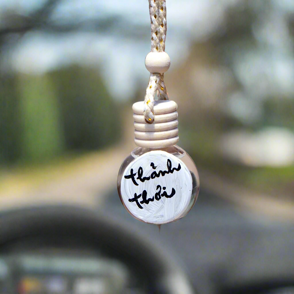 TINH DẦU OẢI HƯƠNG PHÁP TREO XE