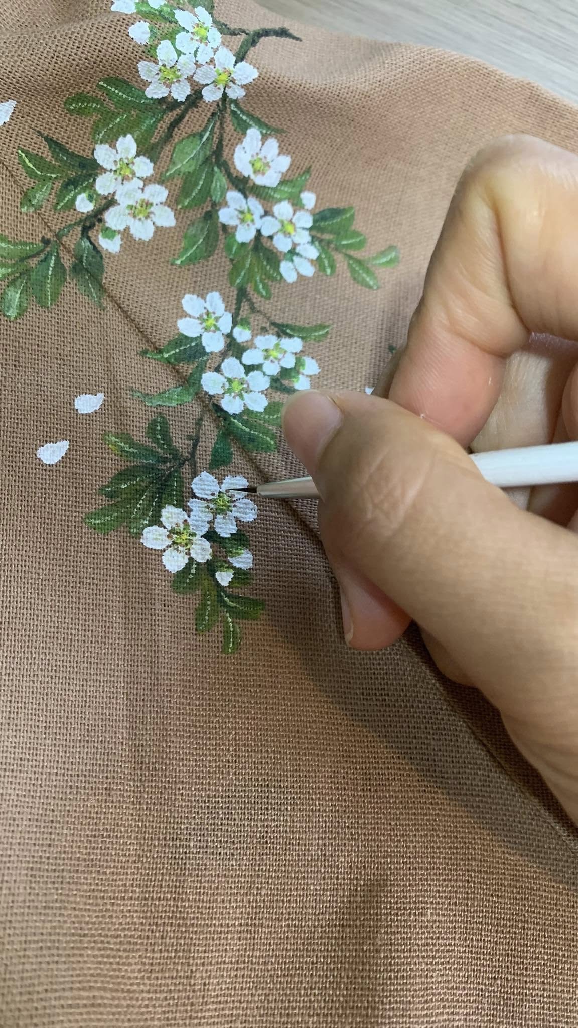 BỘ ÁO DÀI NẺO VỀ CỦA Ý - VẼ TAY THỦ CÔNG