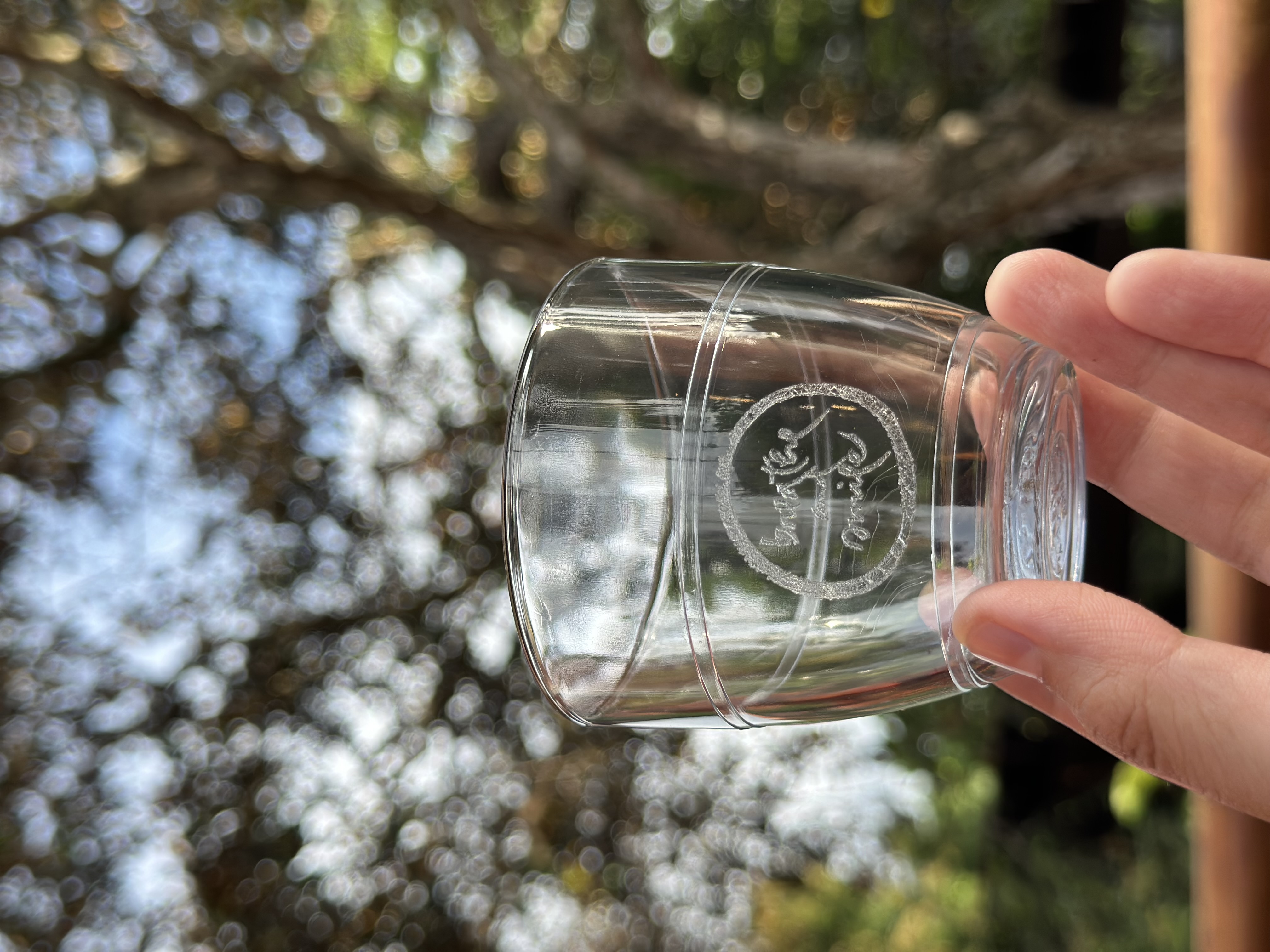 LY TRÀ THUỶ TINH KHẮC THƯ PHÁP