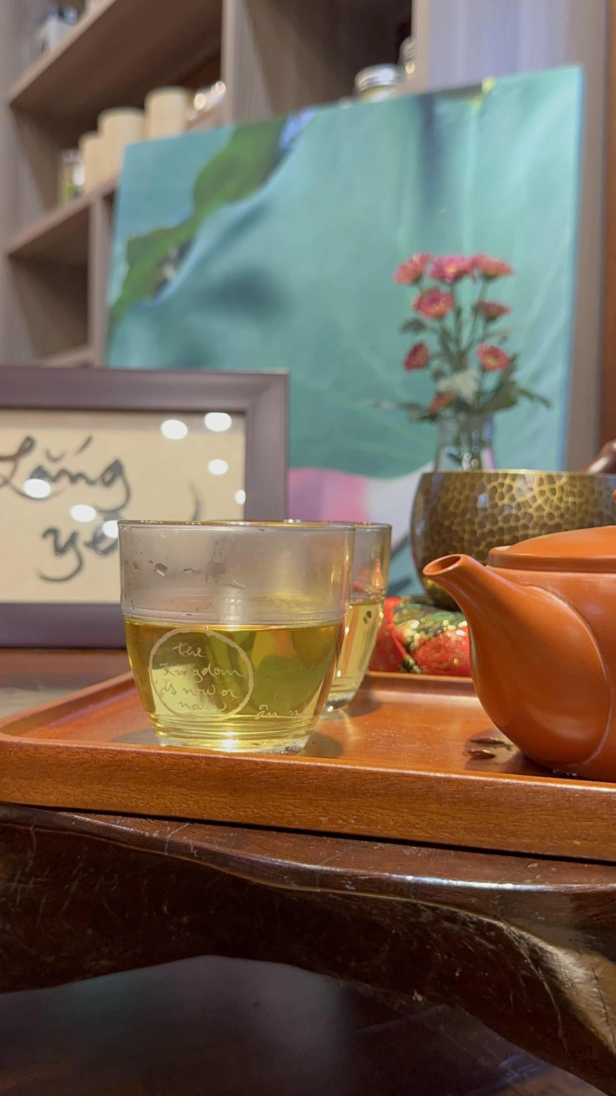 LY TRÀ THUỶ TINH KHẮC THƯ PHÁP