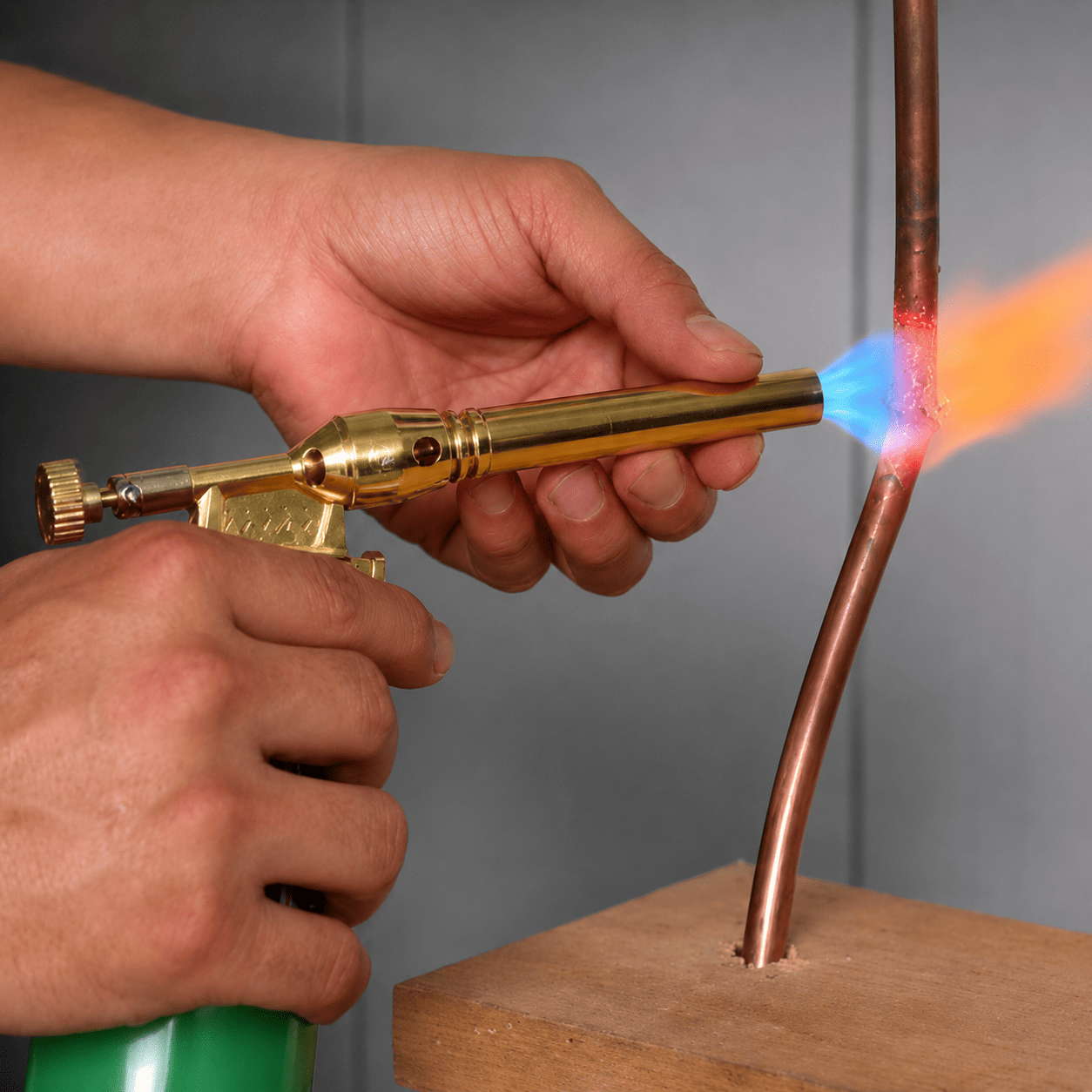 Đầu Khò Gas Mini Chống Bỏng 8816 – Đánh Lửa Tự Động, Nhiệt Độ 1300°C Đa Năng