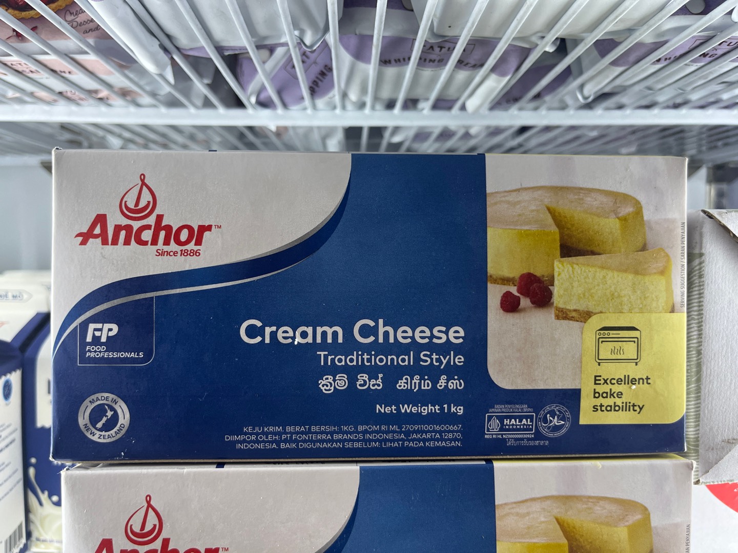 Phomai Cream Cheese Anchor 1kg-duoc-ban-tai-Quang Vinh