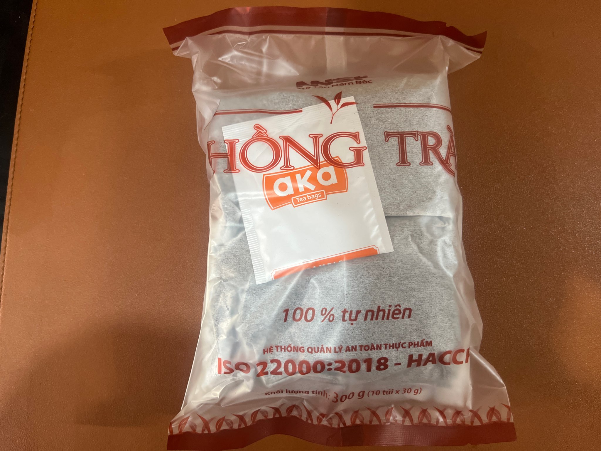 Hồng trà Tân Nam Bắc-duoc-ban-tai-Quang Vinh