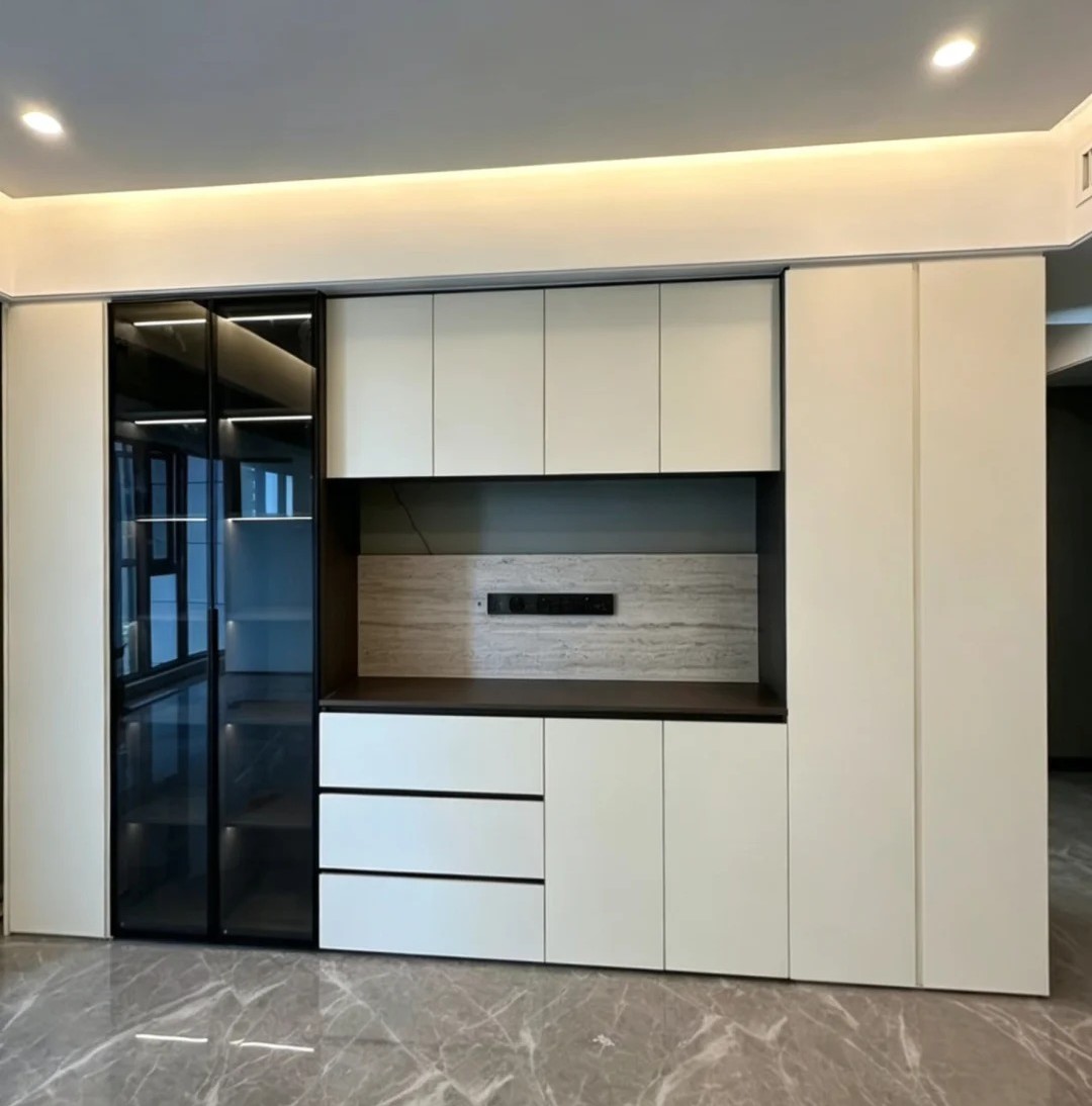 Ổ cắm thanh ray có đắt không? Phân tích chi phí và giá trị sử dụng lâu dài