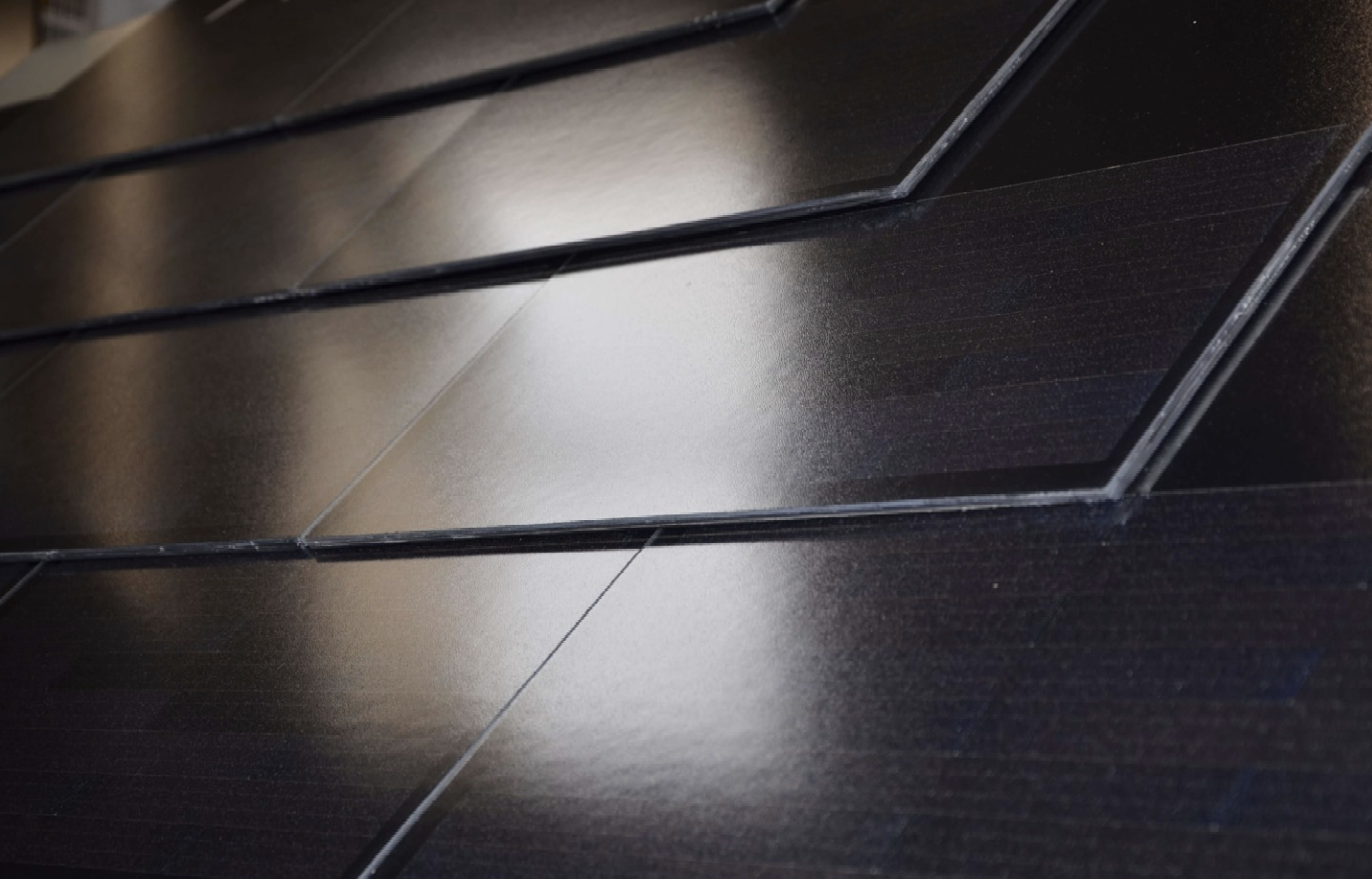 Một doanh nghiệp ở Thuỵ Sĩ chuẩn bị sản xuất ngói năng lượng mặt trời quy mô lớn