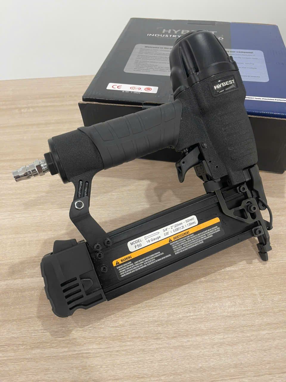 Máy đóng đinh cầm tay HYBEST, model F50
