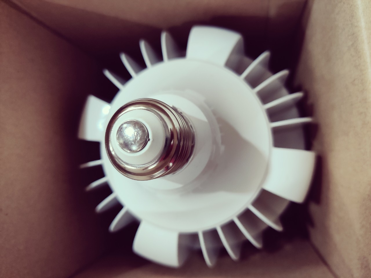 Đèn LED TRỤ CSL Điện Quang ĐQ LEDBU16 80765 (80W daylight, thân nhôm đúc, EMC, chụp cầu mờ)