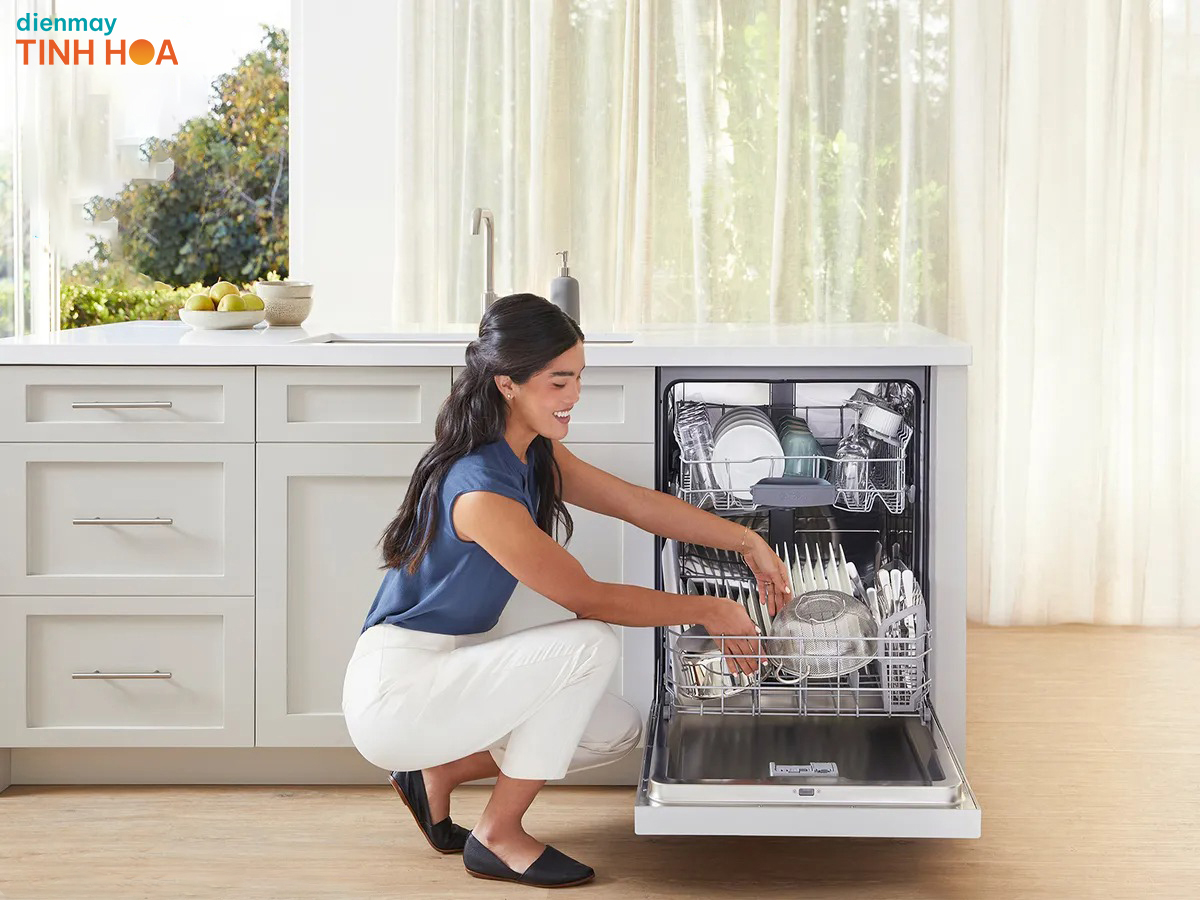 Có Nên Mua Máy Rửa Bát Để Tiết Kiệm Thời Gian Và Điện Nước?