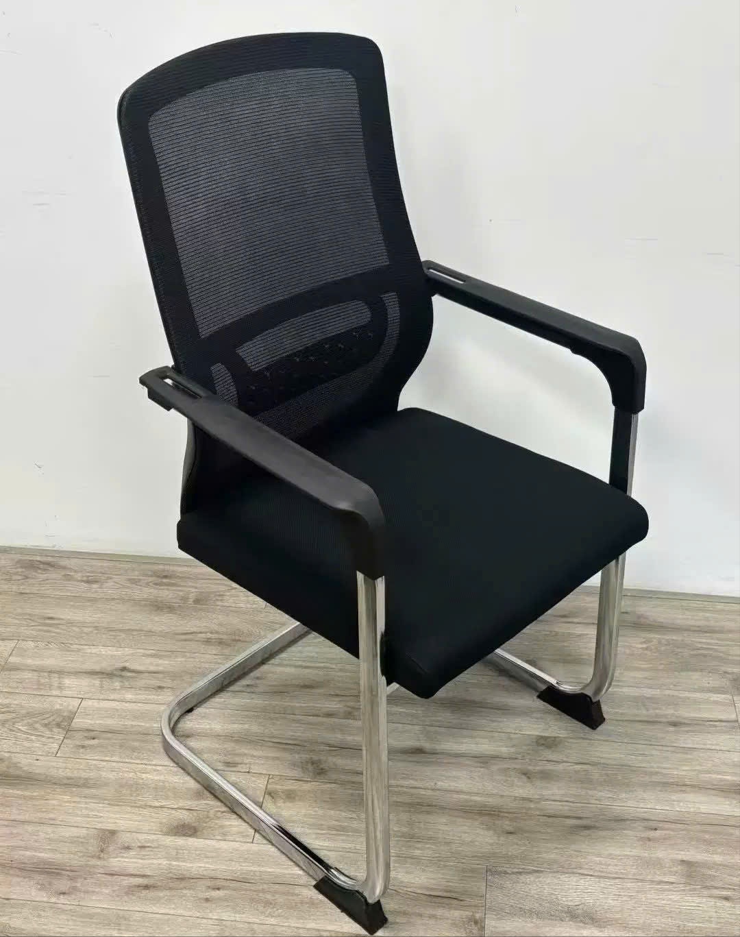 Ghế chân quỳ YOTA GNVY031 lưng lưới mesh thoáng mát chuyên nghiệp