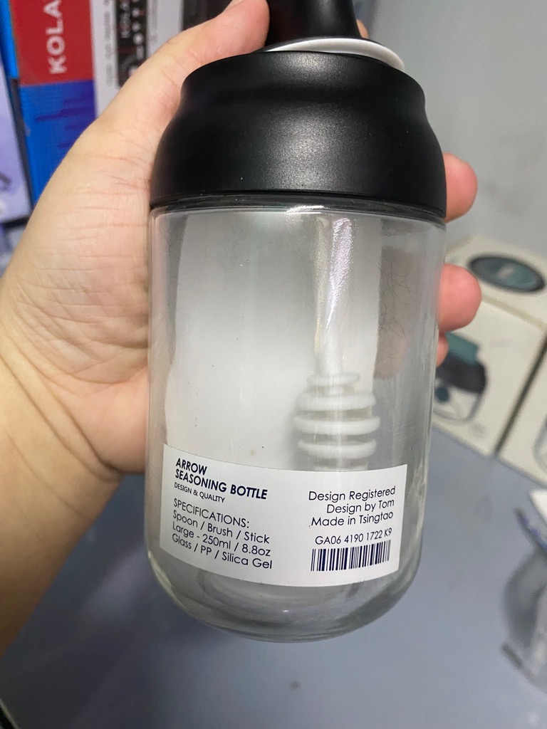 1 Hủ Thuỷ tinh dài 250ml ideabox kèm muỗng kiêm nắp đậy đựng mật ong, dầu ăn