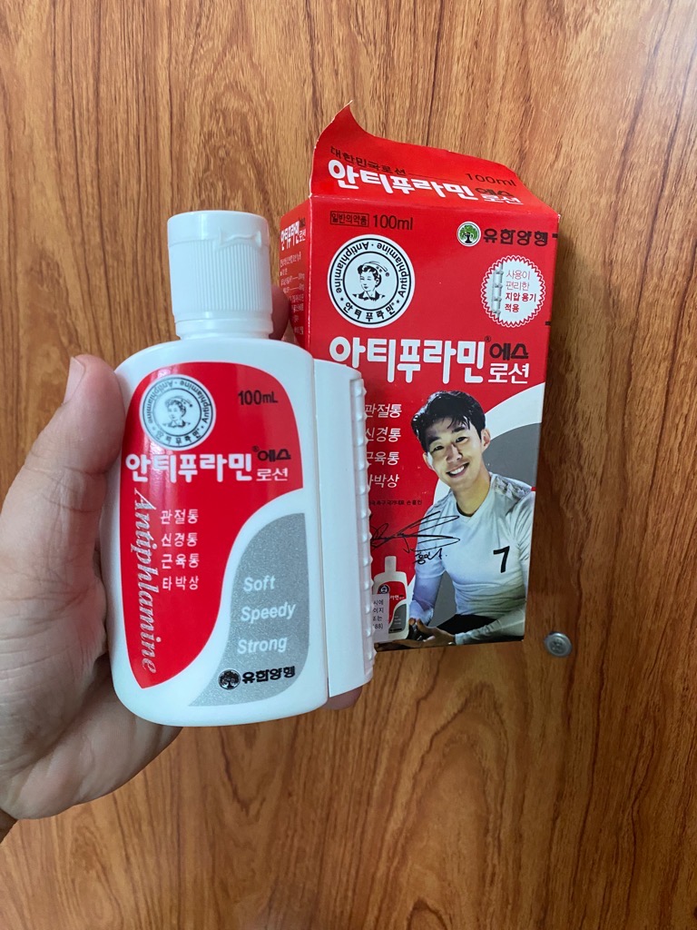 Dầu nóng kèm thanh lăn massage Hàn Quốc xịn [BH: None]
