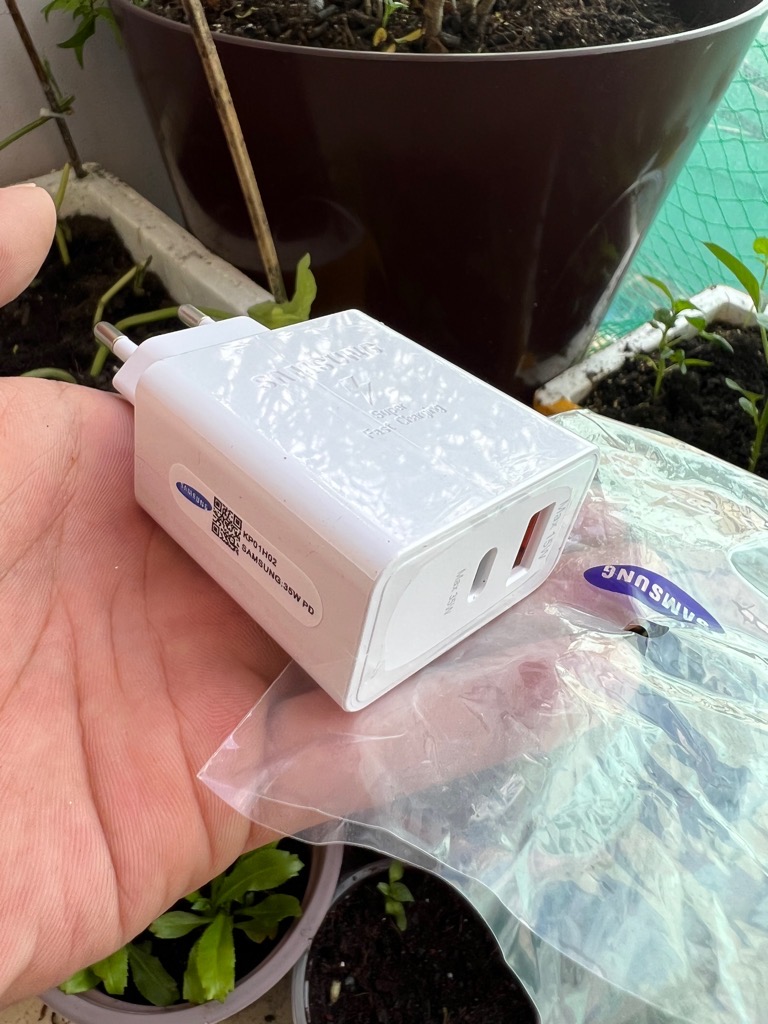 Cóc sạc nhanh Samsung S22 ZIN TRẮNG 5G ĐÓNG BỊCH (KO KÈM CÁP) PD 35w (Cóc 1 Usb-A, 1 Usb-C Type C) [BH 3 tháng] / pktn sale