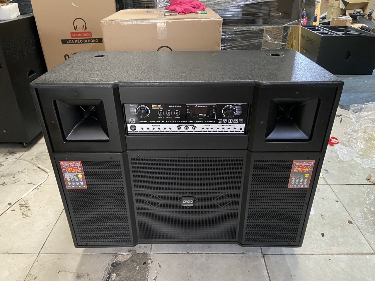 Loa kéo điện SoundBox SB-1600 2 bass 40 main liền vang 16 sò bluetooth kèm 2 micro không dây hát karaoke [BH 1 năm]