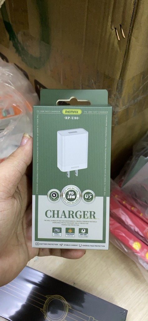Cóc sạc nhanh 18w REMAX RP-U80 (US) 1 cổng Type C cho iphone 11 12 13 chính hãng [BH 1 năm]