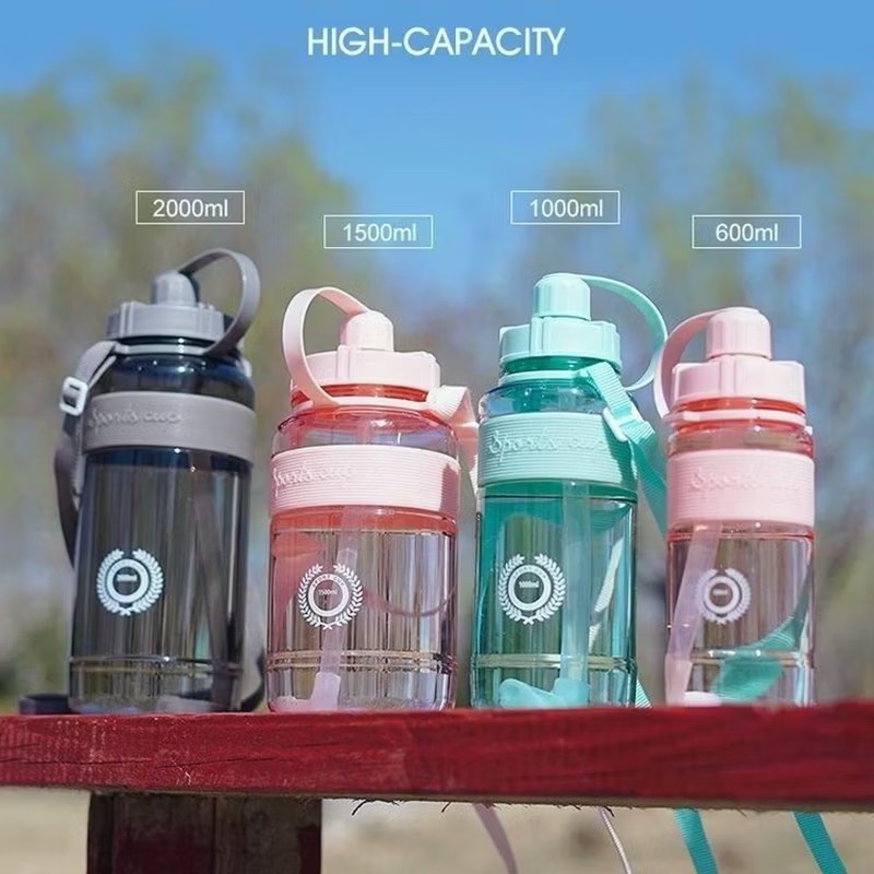 Bình đựng nước NHỰA thể thao Sports Cup 1500ml (1.5L) có quai đeo  [BH: NONE] 1l1c10