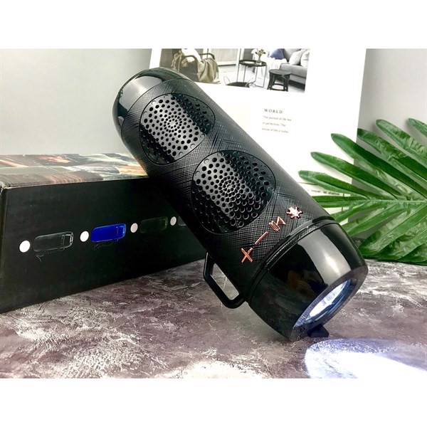 Loa bluetooth J18 có đèn pin và dây đeo [BH 3 tháng]