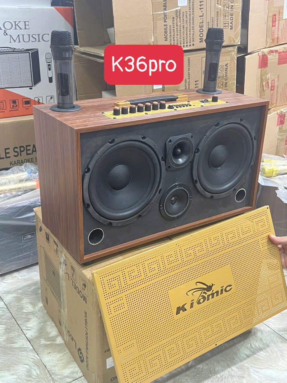 Loa bluetooth karaoke KIOMIC K36 Pro kèm 2 micro không dây chính hãng [BH 6 tháng]