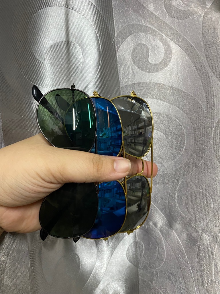 Thanh lý kính rayban tráng gương, gọng kim loại chắc chắn siêu thời trang cho bé từ  18 tháng trở lên / pktn sale