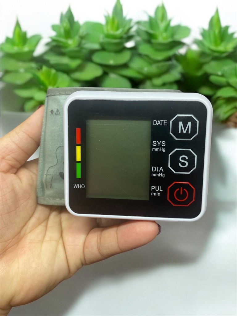 Máy ĐO CỔ TAY kiểm tra huyết áp, nhịp tim ELECTRONIC BLOOD PRESSURE MONITOR BK603 xài pin 3A máy nhỏ gọn tiện lợi  [BH: 1 THÁNG]