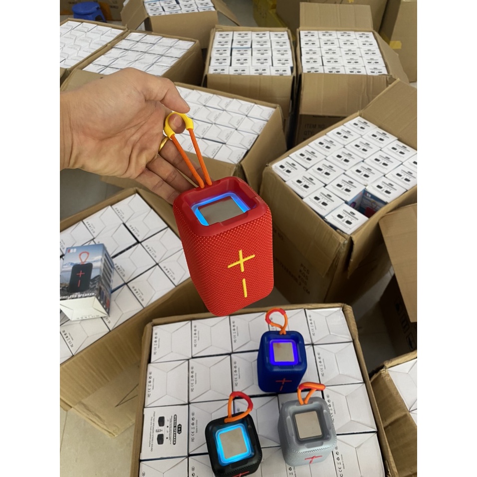 Loa bluetooth F68 nghe nhạc FM thẻ nhớ có móc treo thể thao siêu hay [BH 3 Tháng]