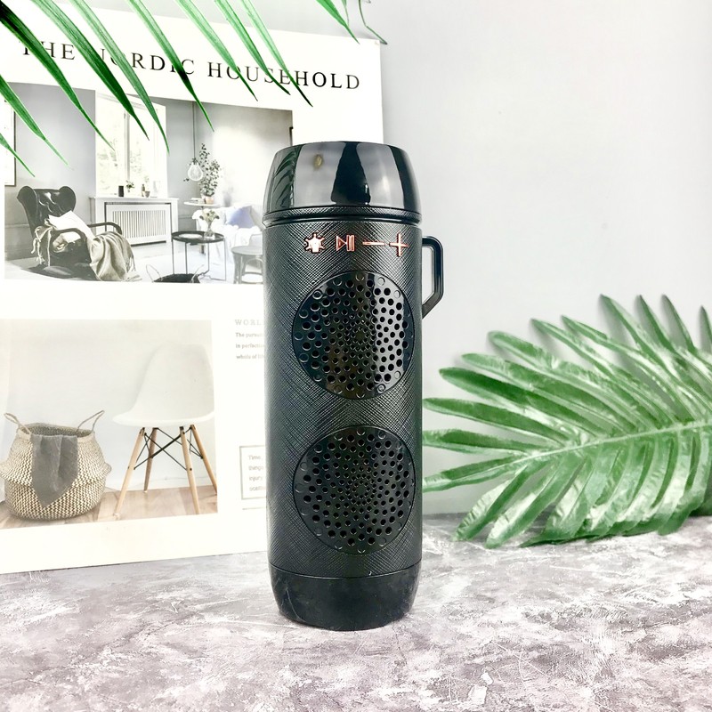 Loa bluetooth J18 có đèn pin và dây đeo [BH 3 tháng]