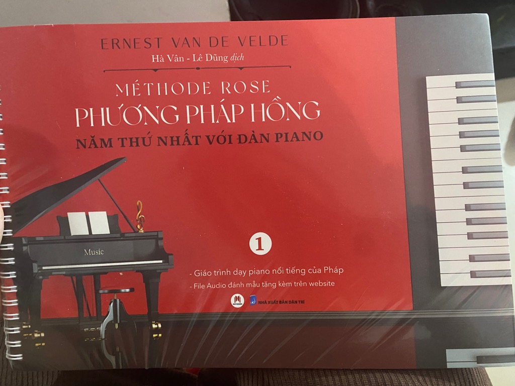 Méthode Rose - Phương pháp hồng Năm thứ nhất với đàn piano