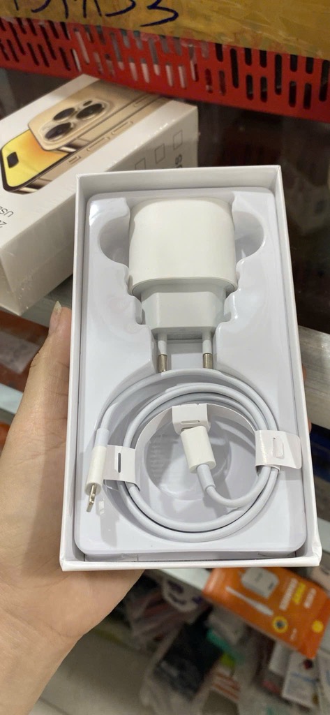 Bộ sạc nhanh 25W iPhone 11 12 13 HỘP GIẤY CỨNG VÀNG TRẮNG (Cóc 1 cổng EU chân tròn + Cáp Type C ra Lightning iPhone {c-l}) [BH: 3 THÁNG]