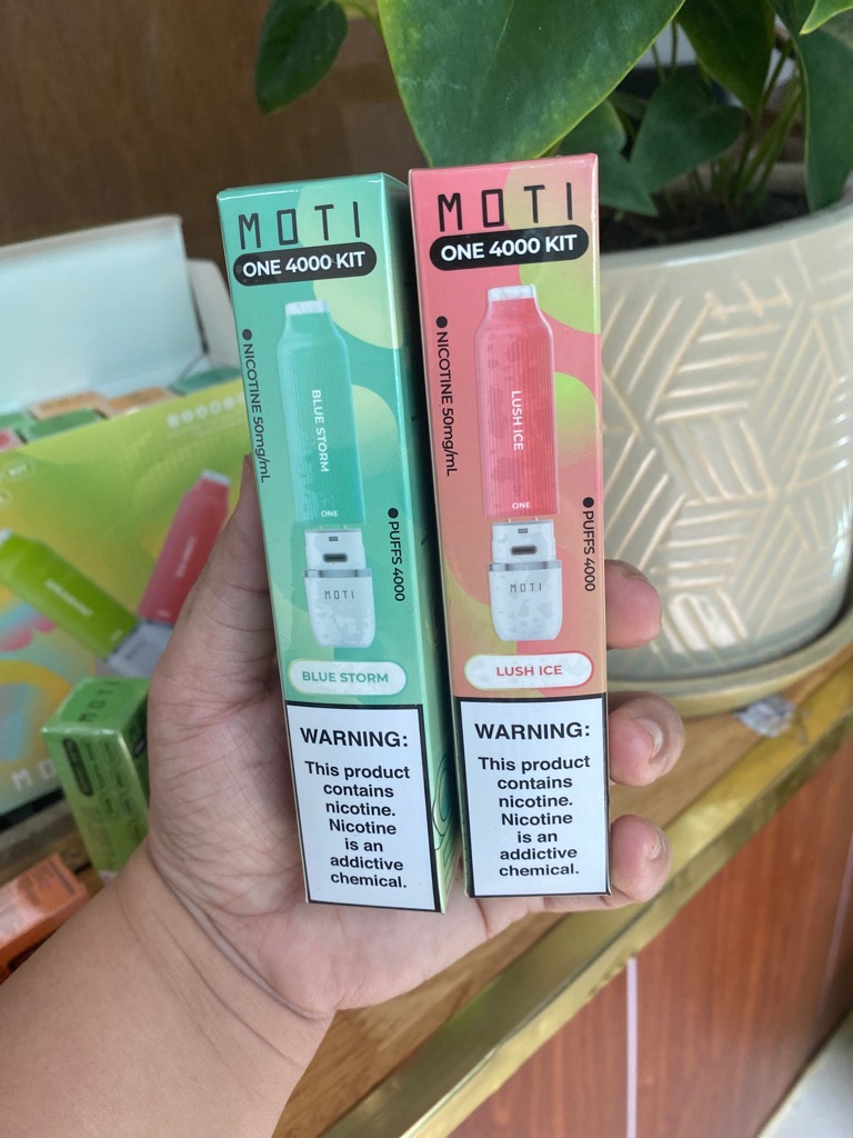 Motti podd dùng 1 lần 4000 hơi 20mg/ml, có thể mua thêm Buồng chứa vị khác để  thay đổi [BH: None]
