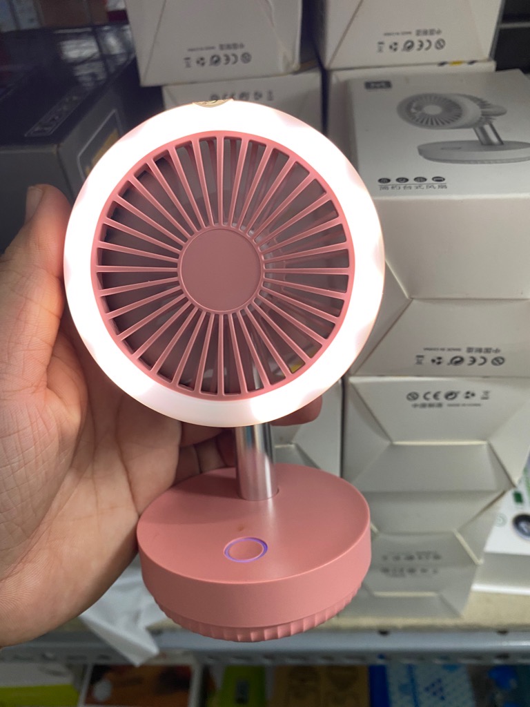 Quạt đèn 88140 tích điện kiêm đèn selfie, quạt mát khi trang điểm và chụp hình tự sướng [BH: 1 Tháng] / pktn sale