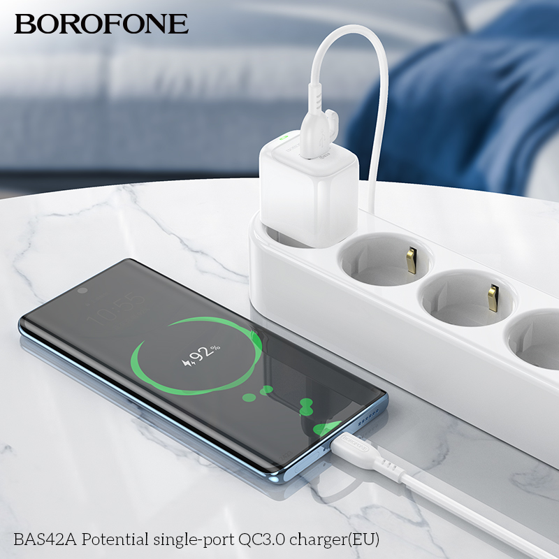Cóc sạc nhanh 18W BOROFONE BAS42A (EU) (1 cổng USB) có báo đèn LED chính hãng [BH 1 năm]