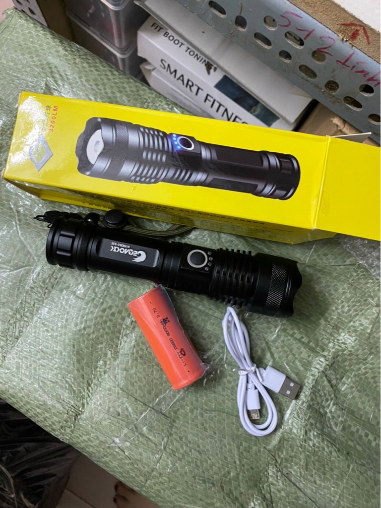 Đèn pin cầm tay Police 835 / PH50/ S39 loại 1 hộp vàng / đen xanh siêu sáng [BH 1 tuần]
