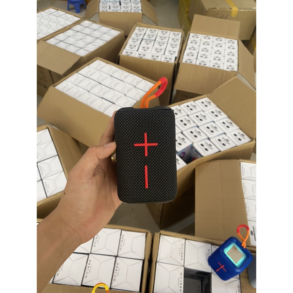 Loa bluetooth F68 nghe nhạc FM thẻ nhớ có móc treo thể thao siêu hay [BH 3 Tháng]